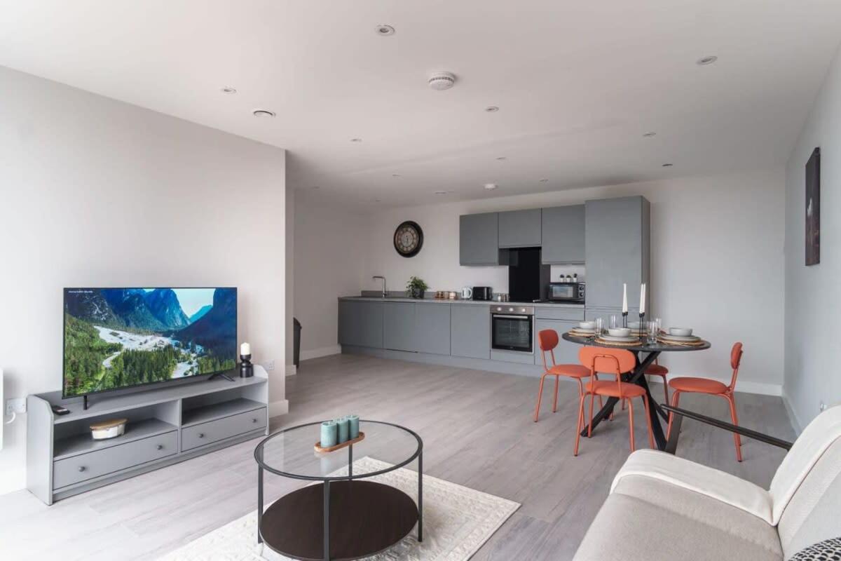 Fantastic 3 Bedroom Manchester Apartment Exterior foto